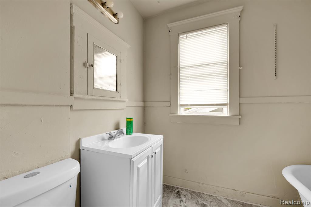 3902 FRENCH Road, Detroit, MI 48214 — Photo 7