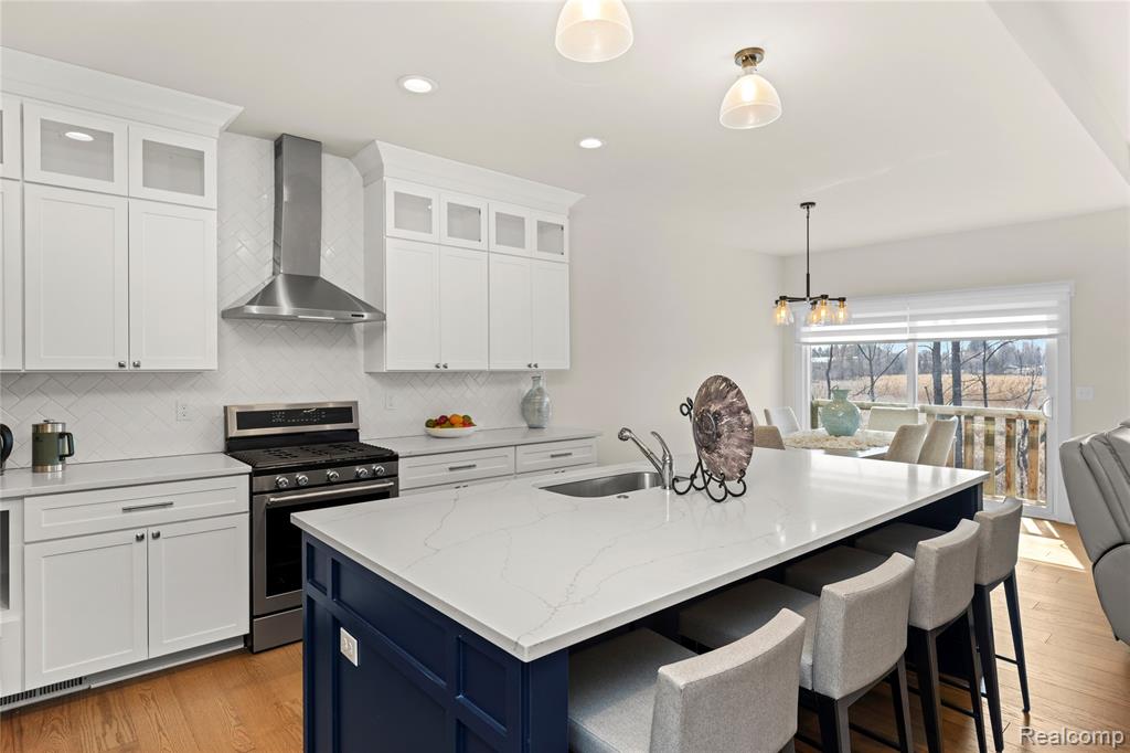 7841 Trailside Court, West Bloomfield, MI 48323 — Photo 22