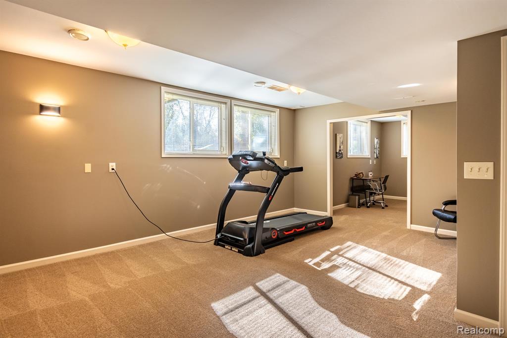 7059 YARMOUTH Drive, West Bloomfield, MI — Photo 45