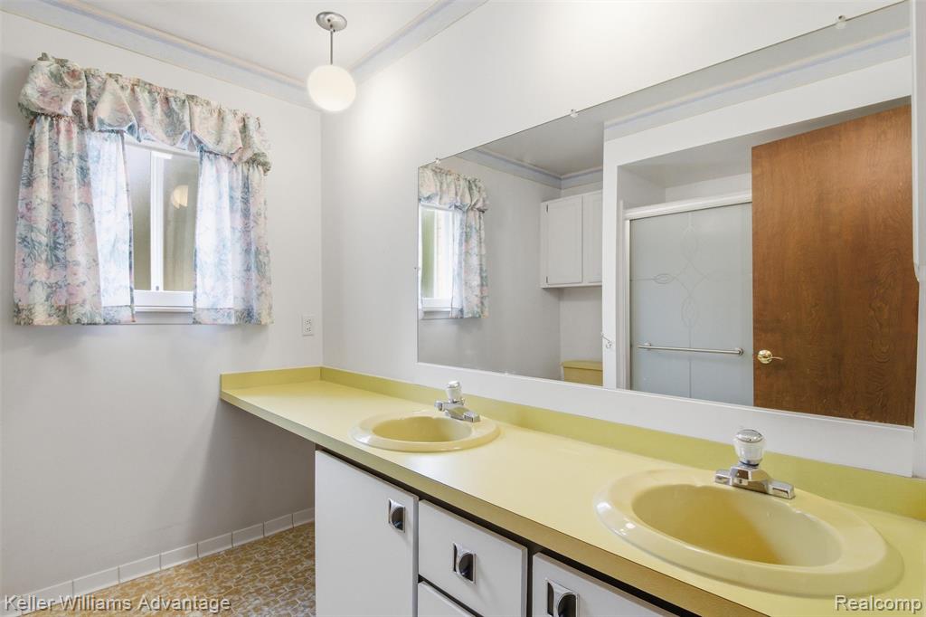 7670 7 Mile Road, Northville, MI, 48167