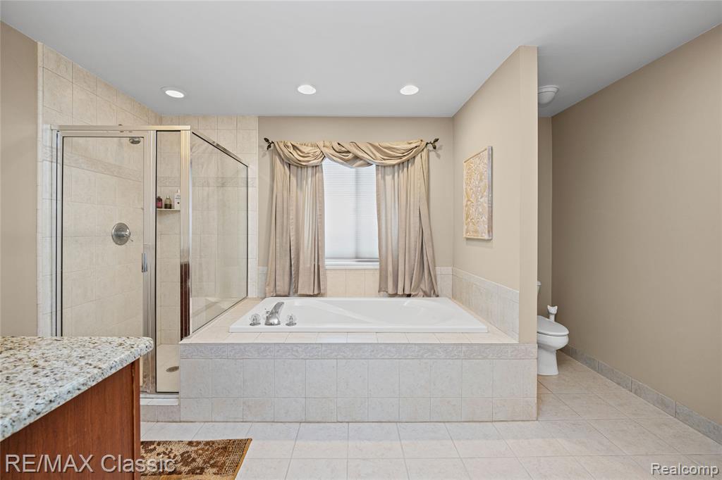 4930 Menominee Lane, Clarkston, MI 48348 — Photo 41