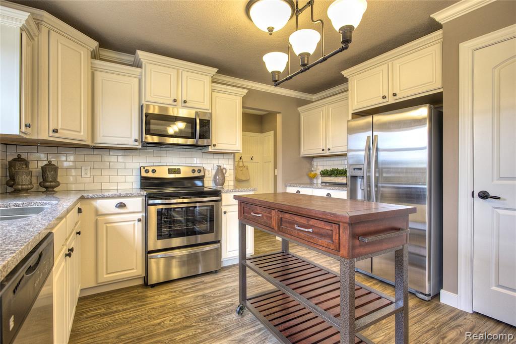 2110 Stillwater Drive, Davison, MI 48423 — Photo 26