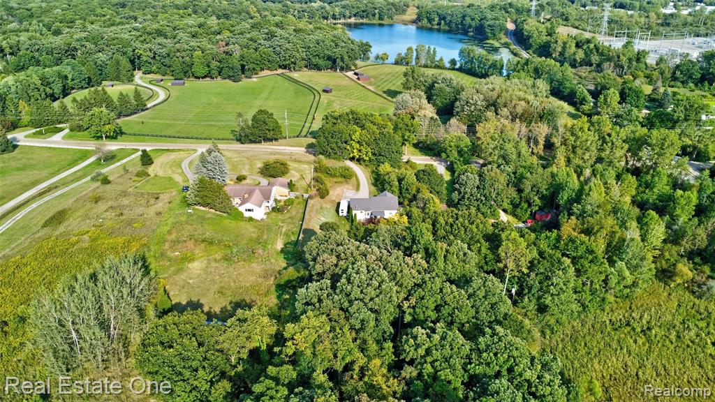 5327 Edgar Road, Clarkston, MI — Photo 56