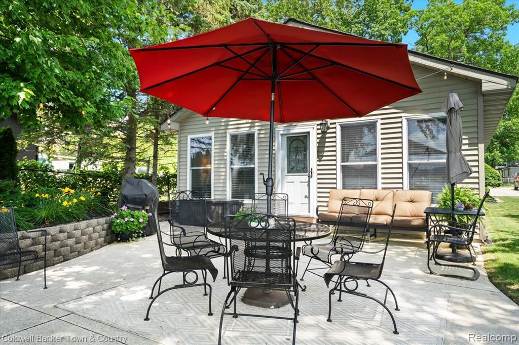 584 Black Oaks Trail, Howell, MI 48843 — Photo 31