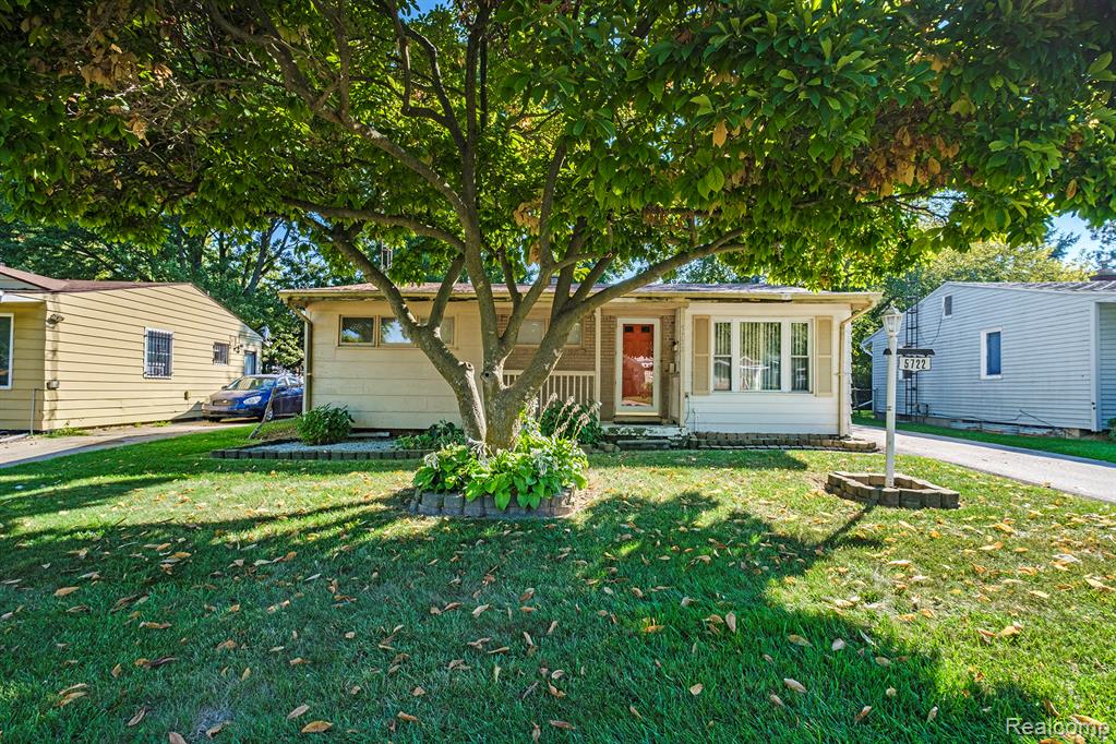 5722 Susan Street, Flint, MI 48505 — Photo 3