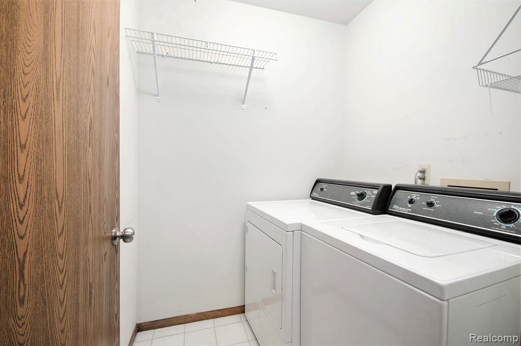 41395 Ambercrest Drive, Sterling Heights, MI 48314 — Photo 13