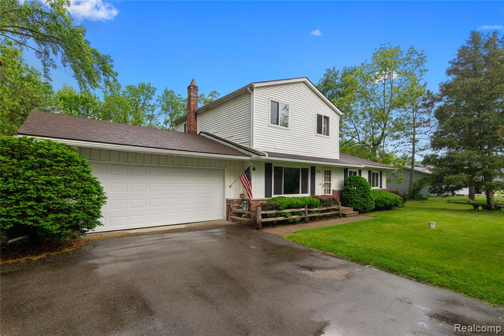 4327 Lancashire, Milford, MI 48380 — Photo 3