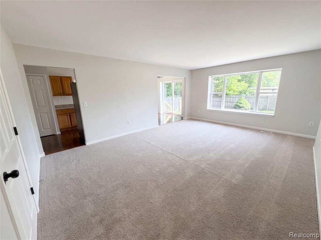 42724 N Walnut Street, Clinton Twp, MI 48036 — Photo 3