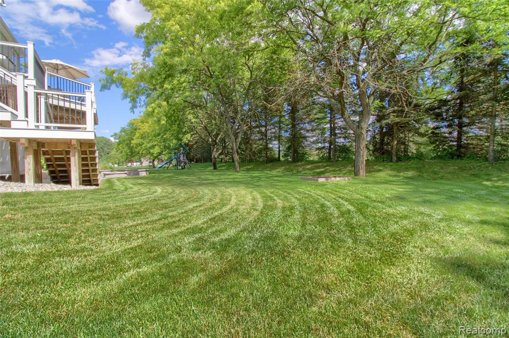 57649 Blossom Valley Trail, New Hudson, MI 48165 — Photo 46