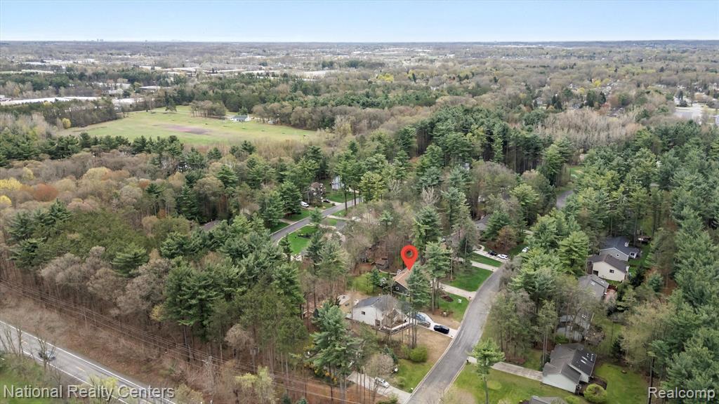 4049 PINESTEAD Drive, Commerce Twp, MI 48390 — Photo 70