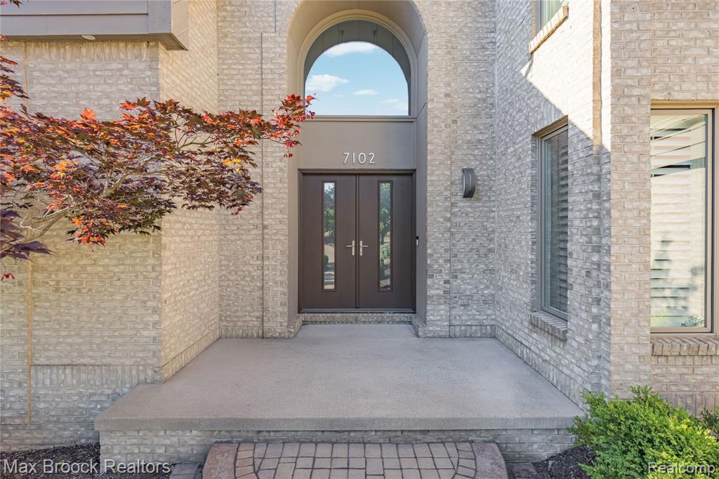 7102 Alta Vista Drive, West Bloomfield, MI — Photo 8