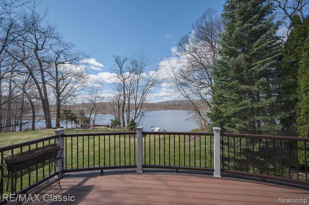 4661 Mallards Landing, Highland, MI — Photo 25