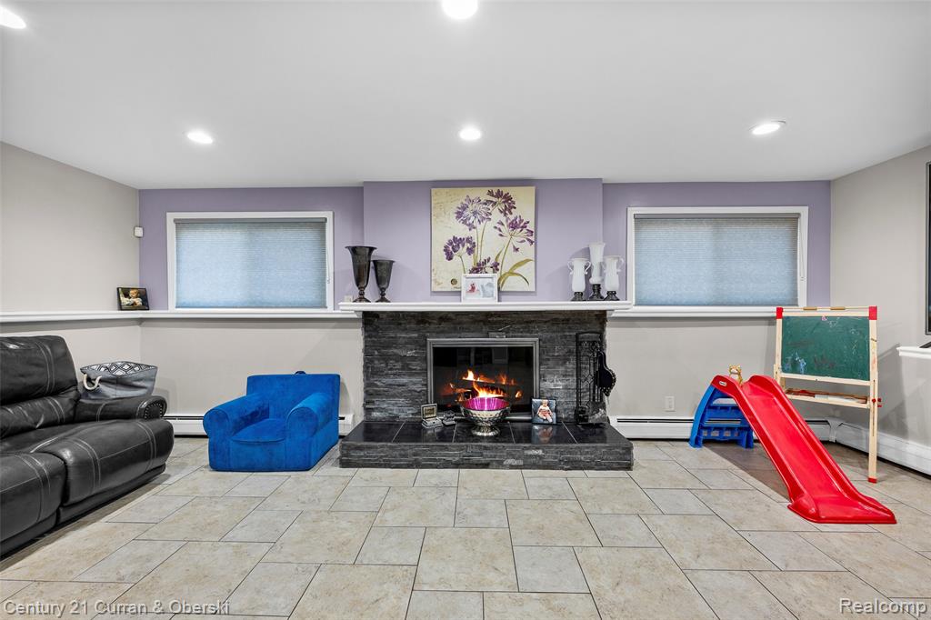 1310 Plainfield Street, Dearborn Heights, MI 48127 — Photo 22