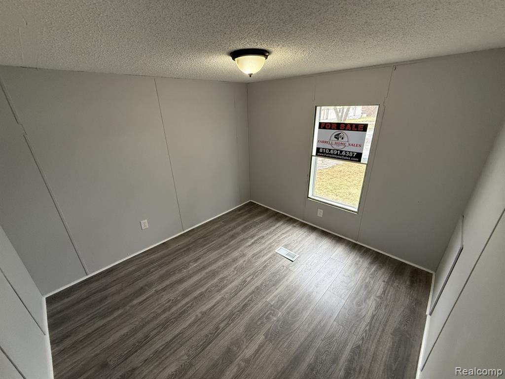5045 Nadie Drive, Mount Morris, MI 48458 — Photo 7