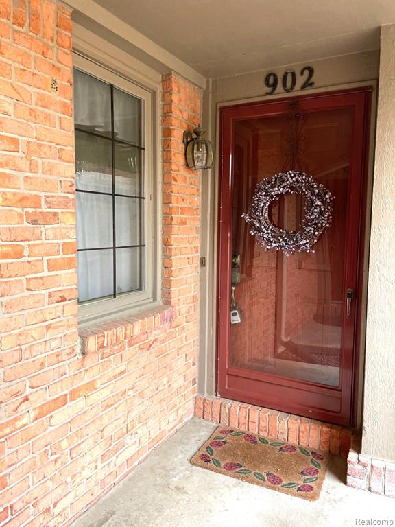 902 RIDGE Court, 122, Brighton, MI 48116 — Photo 3