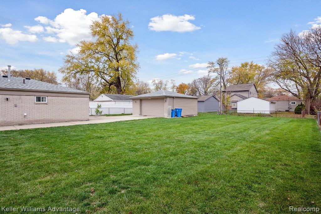 4942 HARDING Street, Dearborn Heights, MI 48125 — Photo 25
