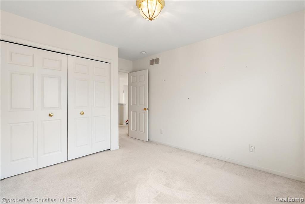 47274 Hunters Park Drive, Plymouth, MI 48170 — Photo 41