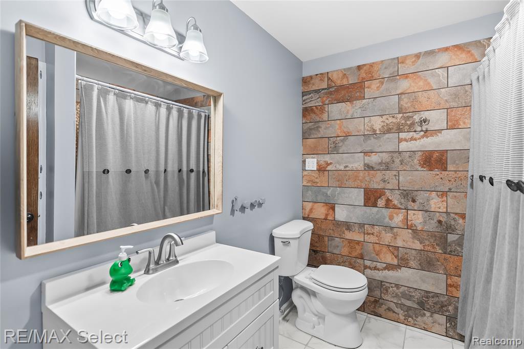 4327 S Dye Road, Swartz Creek, MI 48473 — Photo 31