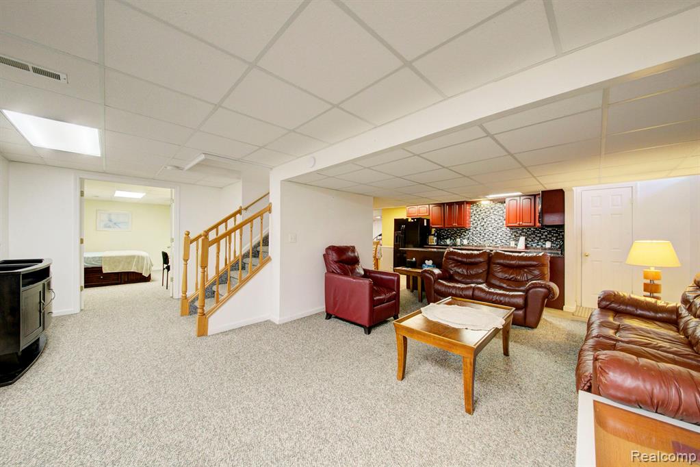 6813 Poppleton Road, Canton, MI 48187 — Photo 46
