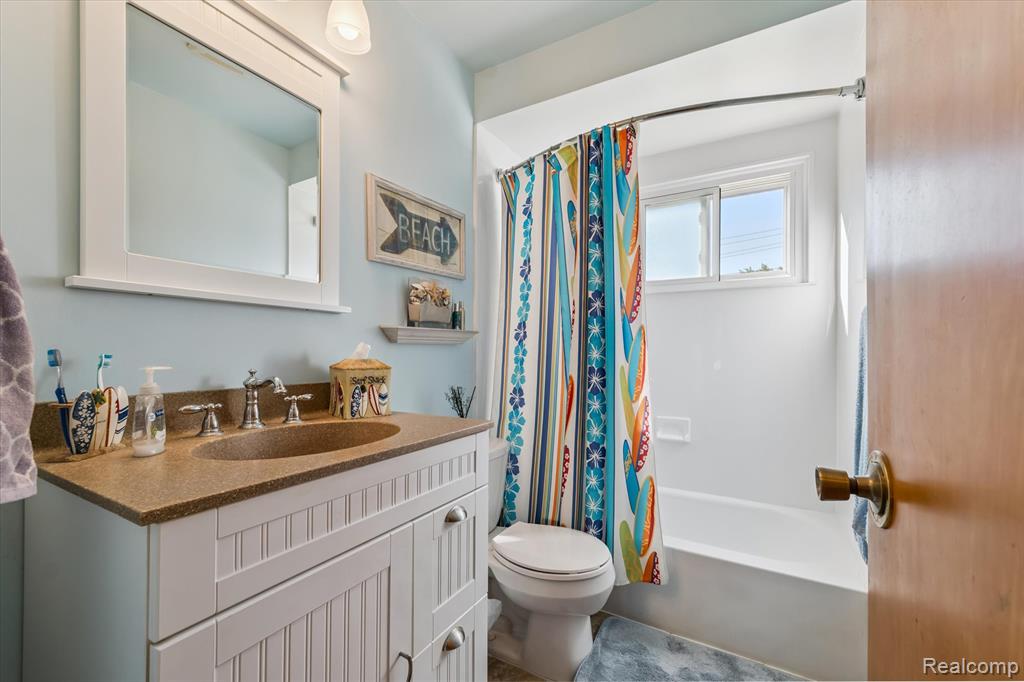 13121 Orchard Road, Southgate, MI 48195 — Photo 16