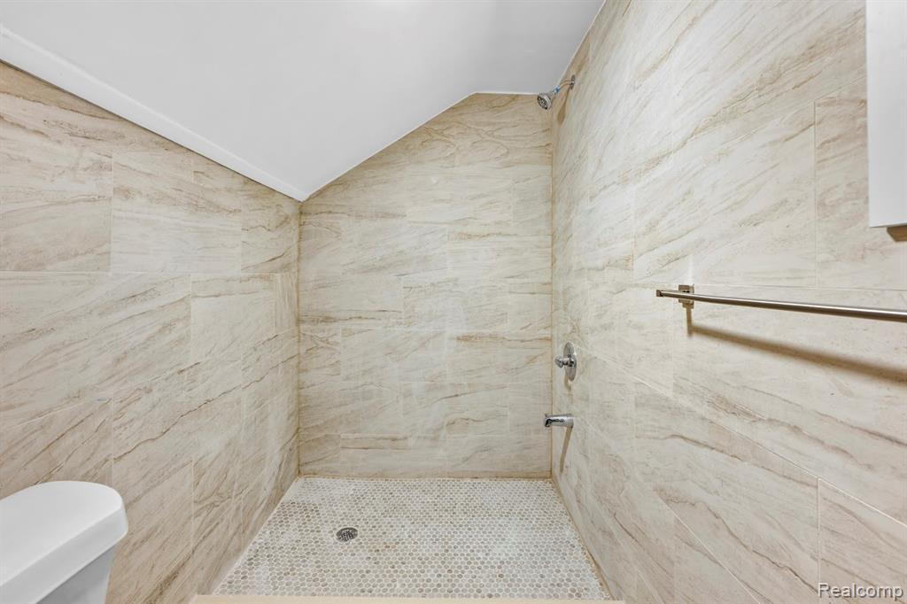 6485 Rosemont Avenue, Detroit, MI 48228 — Photo 35