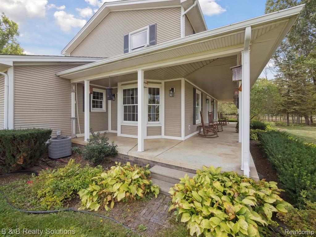 8560 Hough Road, Almont, MI 48003 — Photo 5