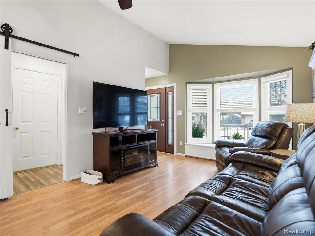26450 Beamer Street, Harrison Township, MI — Photo 5