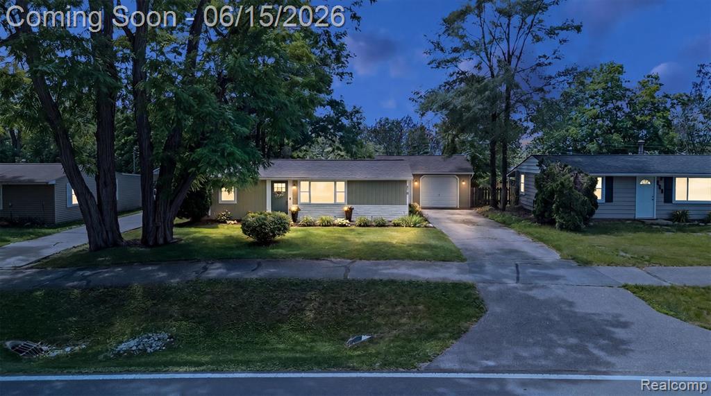 870 Pine Tree Road, Lake Orion, MI 48362 — Photo 2
