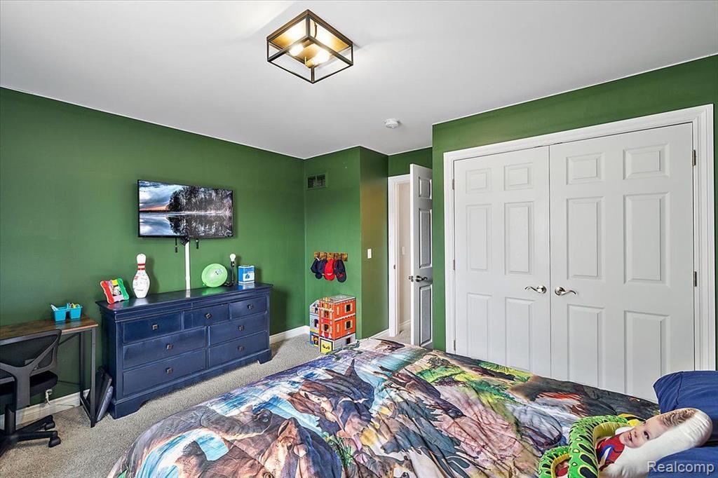 930 CROSS Street, Oxford, MI 48371 — Photo 41