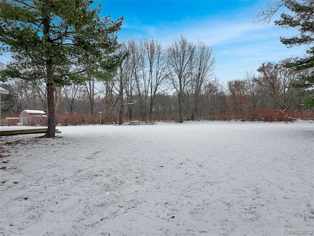 5611 Miriam Drive, Saginaw, MI 48601 — Photo 24