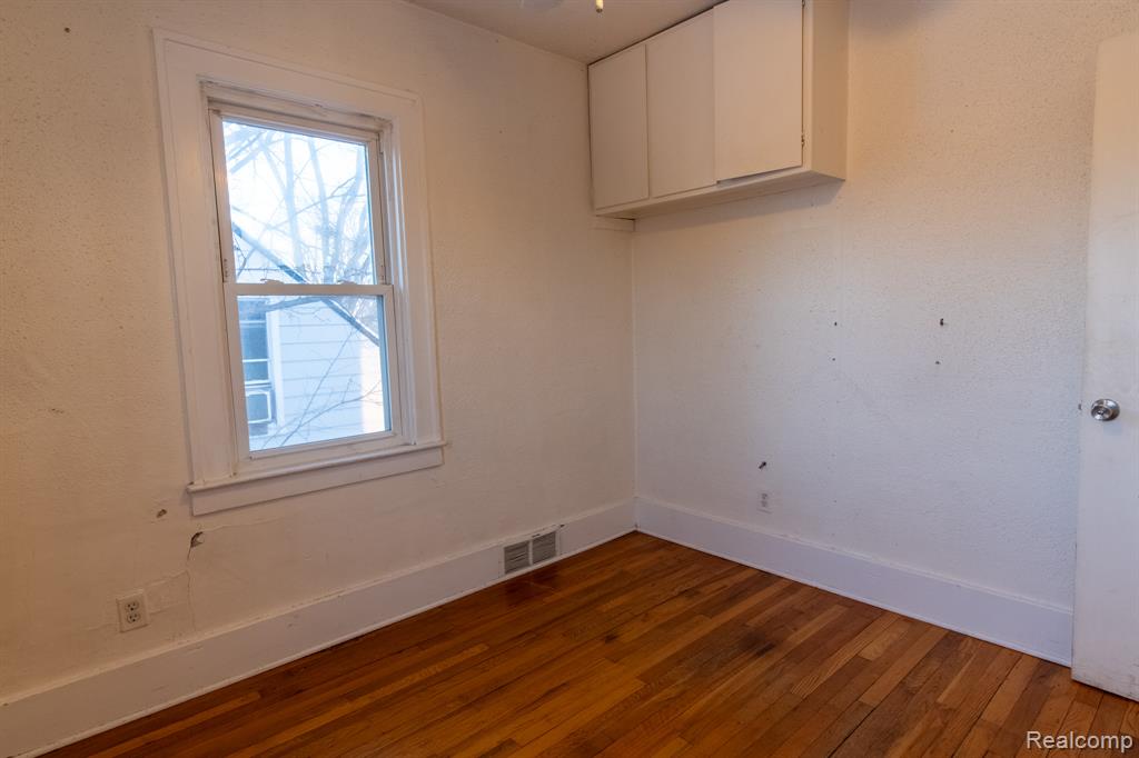 418 W Woodruff Avenue, Hazel Park, MI 48030 — Photo 22