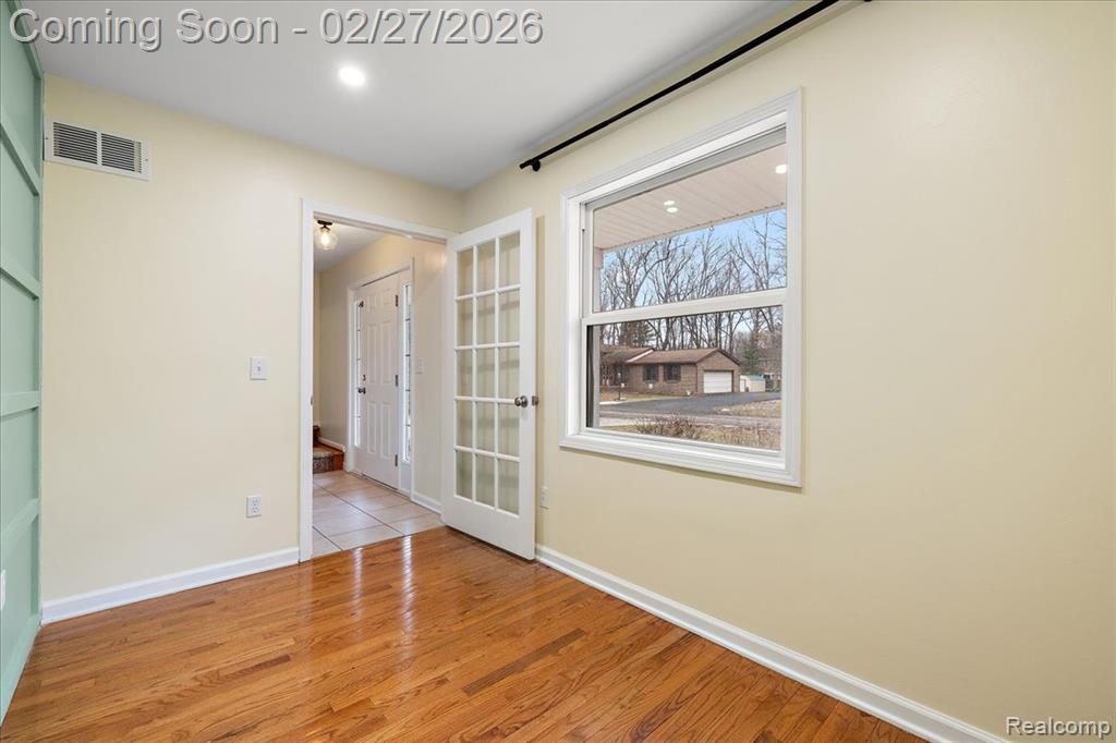 6885 Aeroview Street, West Bloomfield, MI 48324 — Photo 19