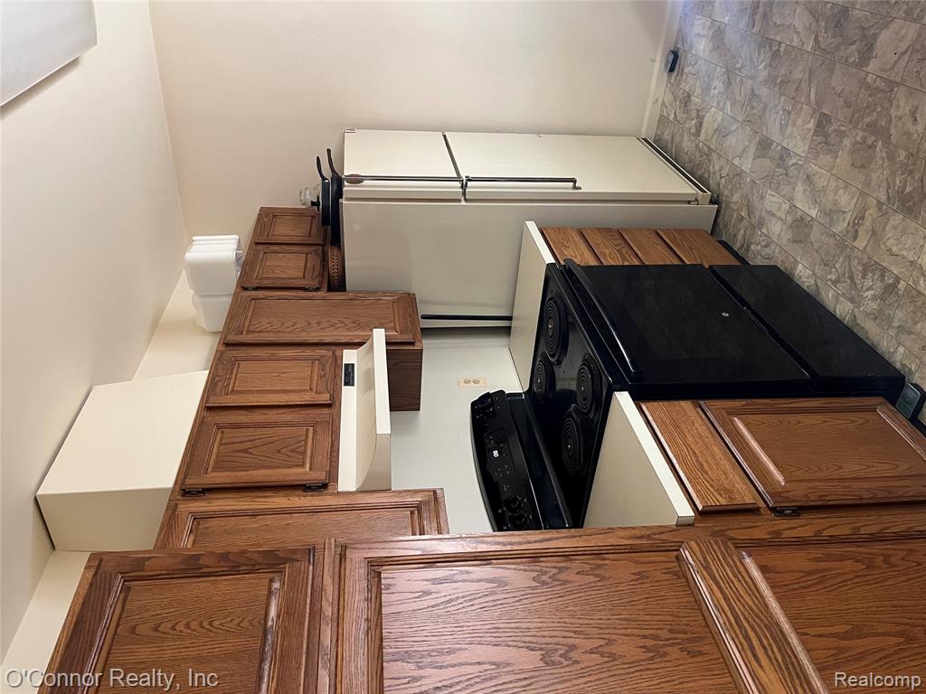 502 1/2 Huron Avenue, Port Huron, MI 48060 — Photo 6