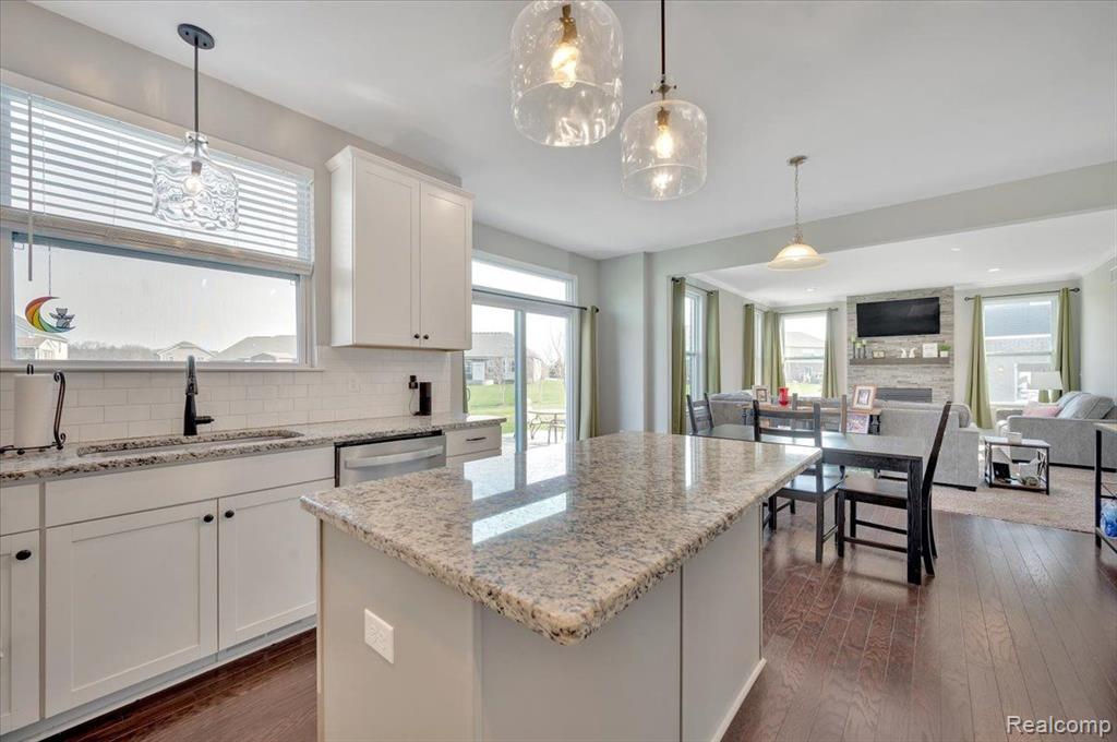 62072 SAVANNAH Drive, South Lyon, MI 48178 — Photo 15