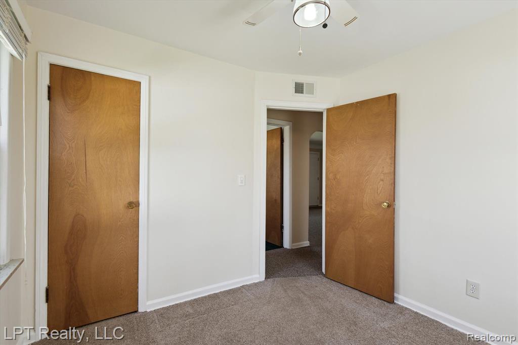 574 WILSON Avenue, Mount Morris, MI 48458 — Photo 18
