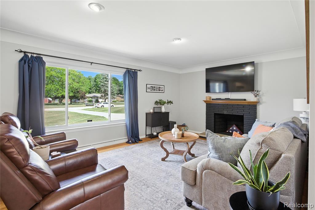 4521 Trapani Lane, Swartz Creek, MI 48473 — Photo 9