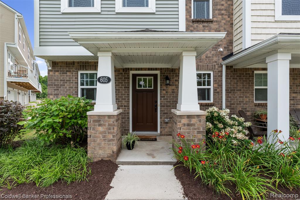 605 Jenny Way, 12, Brighton, MI 48116 — front exterior