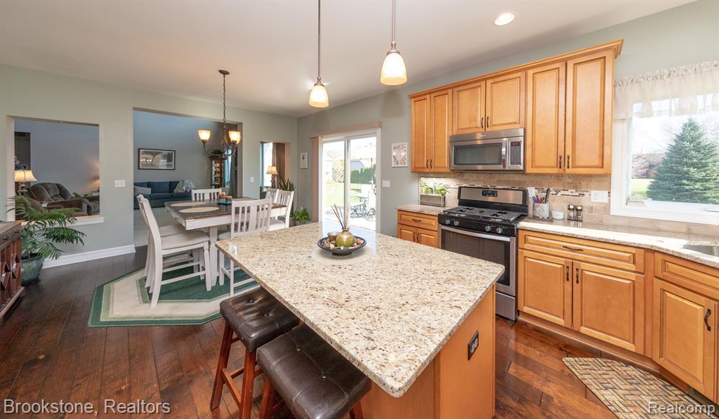 897 MOLDOVIA Drive, White Lake, MI — Photo 20