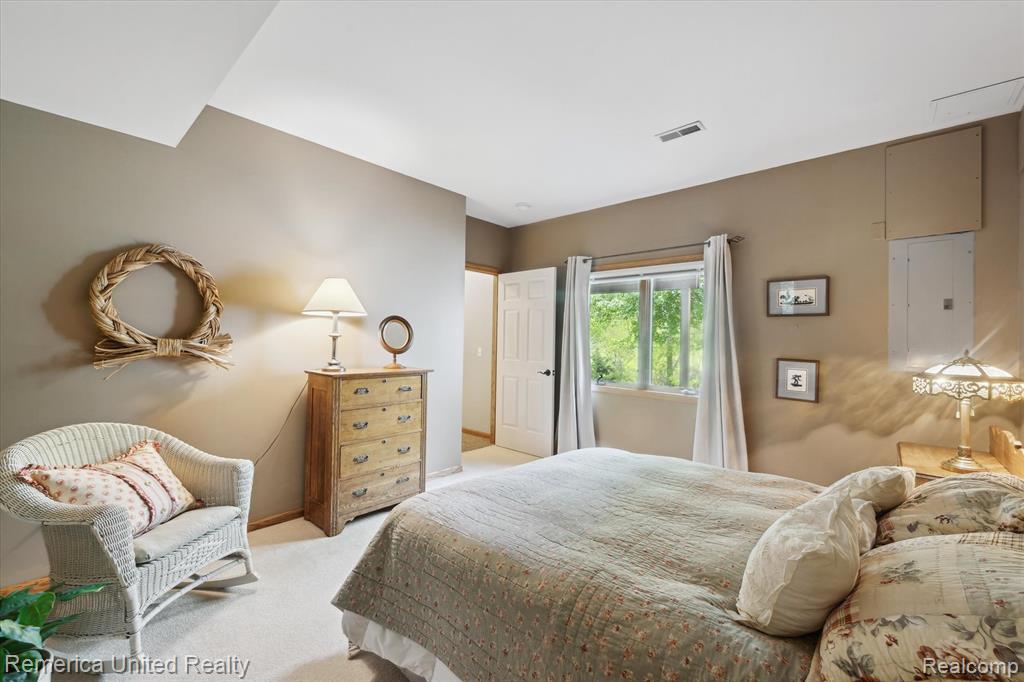 1317 PEPPERGROVE Drive, Brighton, MI 48116 — Photo 39