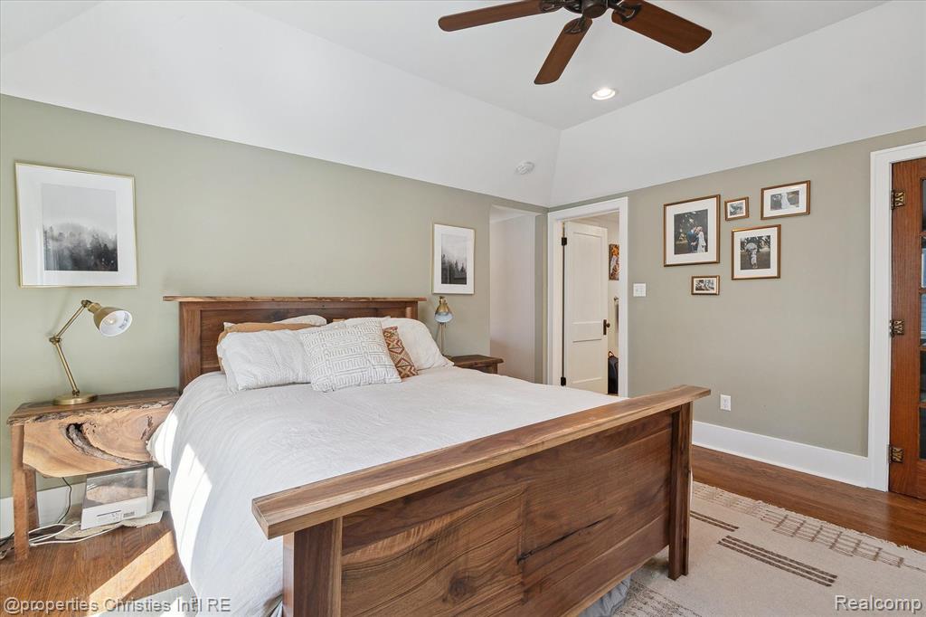 712 S LAUREL Street, Royal Oak, MI 48067 — Photo 21