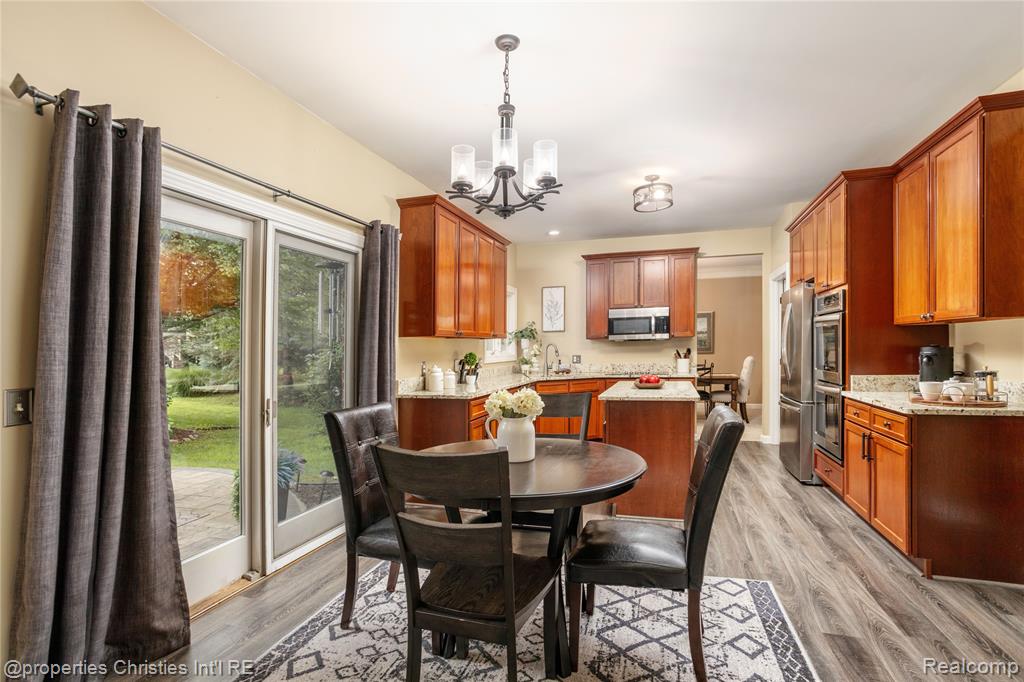47320 Autumn Park Court, Novi, MI — Photo 13
