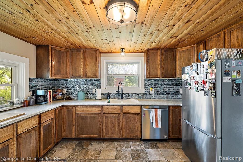5170 Wakefield Road, Grand Blanc, MI 48439 — Photo 9