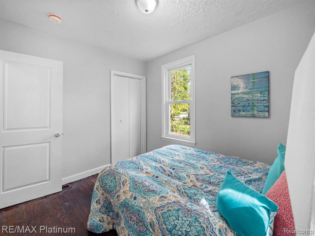 415 E SIBLEY Street, Howell, MI 48843 — Photo 20