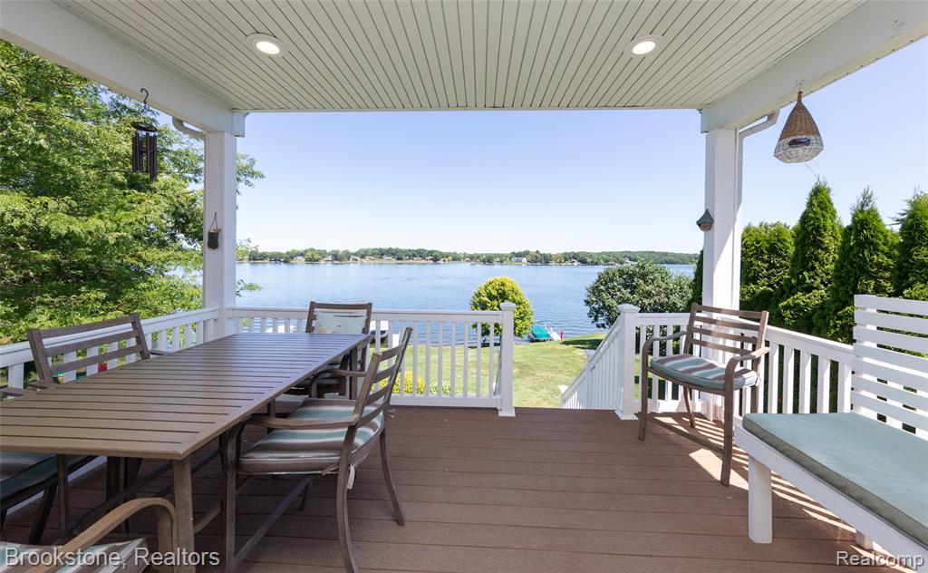 9317 Ridge Road, Goodrich Vlg, MI — Photo 8