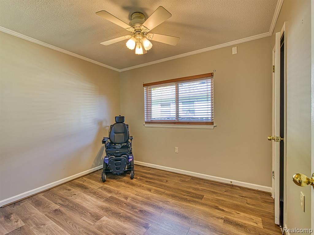 6676 Syracuse Street, Taylor, MI 48180 — Photo 19