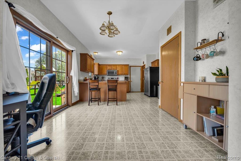 485 COUNTRY Drive, Monroe, MI 48162 — Photo 9