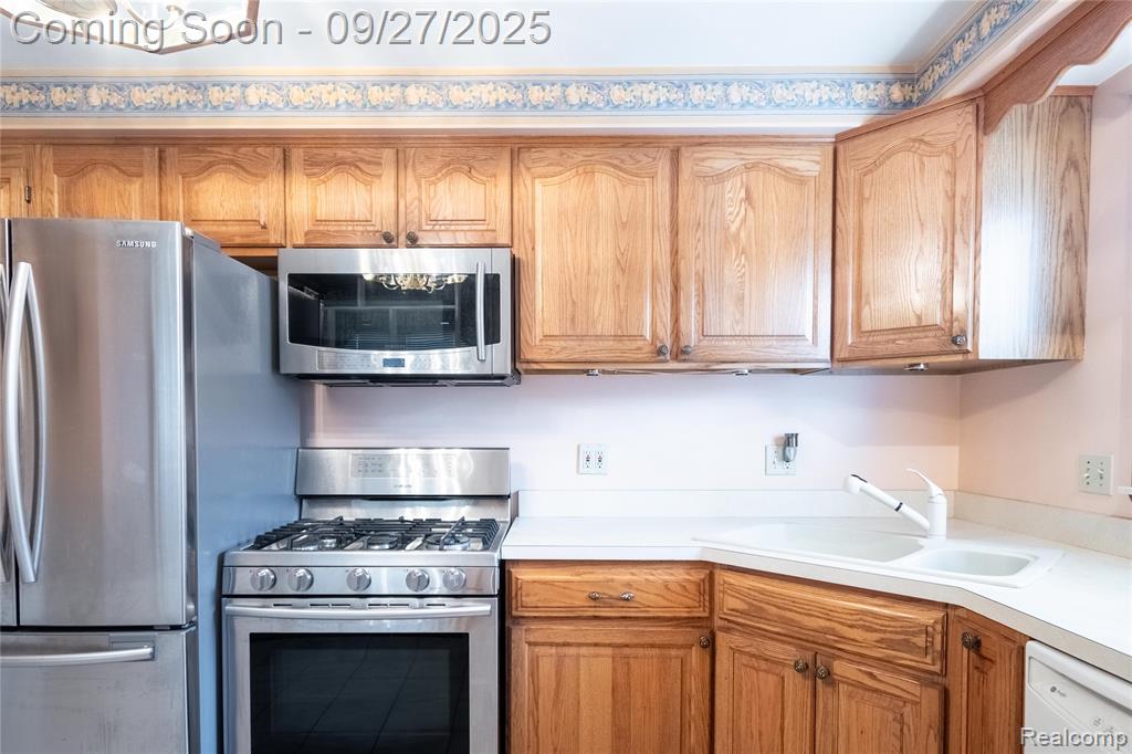 878 Champaign Road, Lincoln Park, MI 48146 — Photo 21