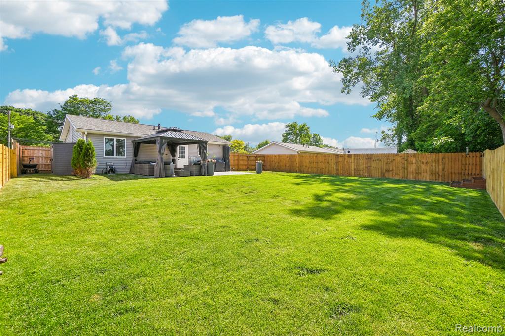 2602 Pontiac Lake Road, Waterford, MI 48328 — Photo 23