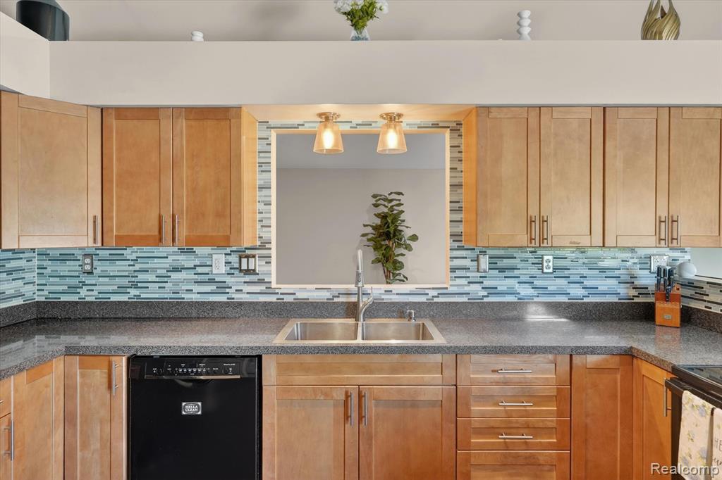 4966 Mack Road, Howell, MI 48855 — Photo 12