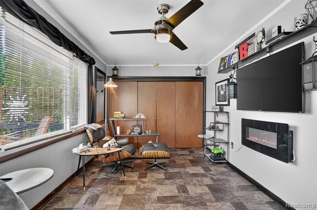 9923 Inkster Road, Livonia, MI, 48150